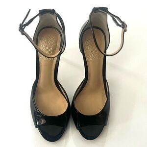 ⭐️ VC Vince Camuto Calinas shoes black patent leather straps Sz 8.
